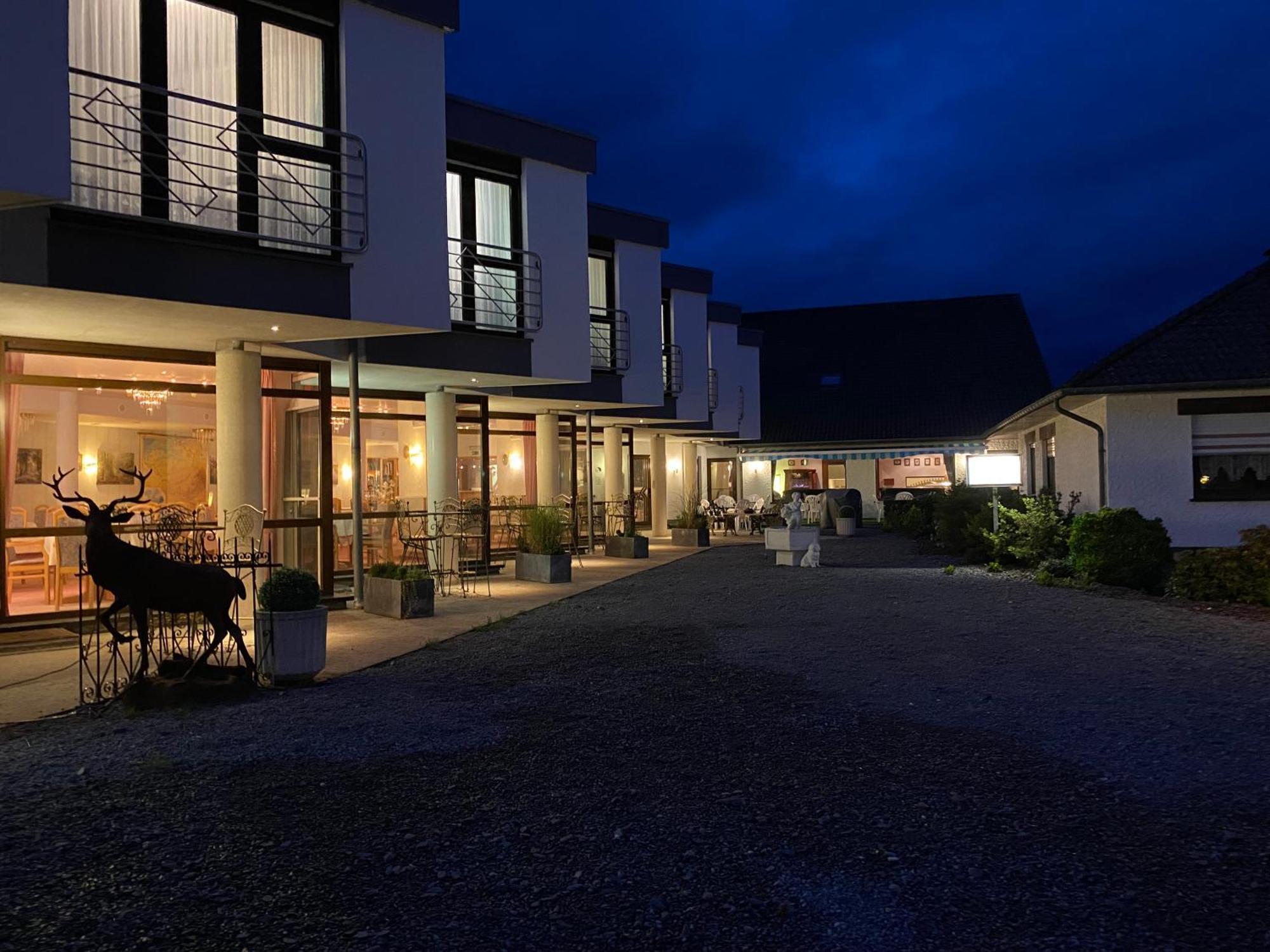 Hotel Altitude Burg Reuland Esterno foto